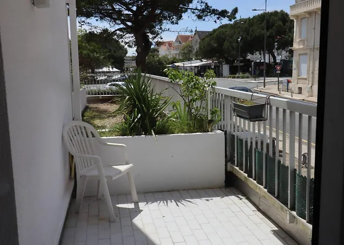 T2 A - De Pontaillac - 2 Adultes/2 Enfants, Terrasses, Parking, Proche Commerces - Fr-1-738-32 *